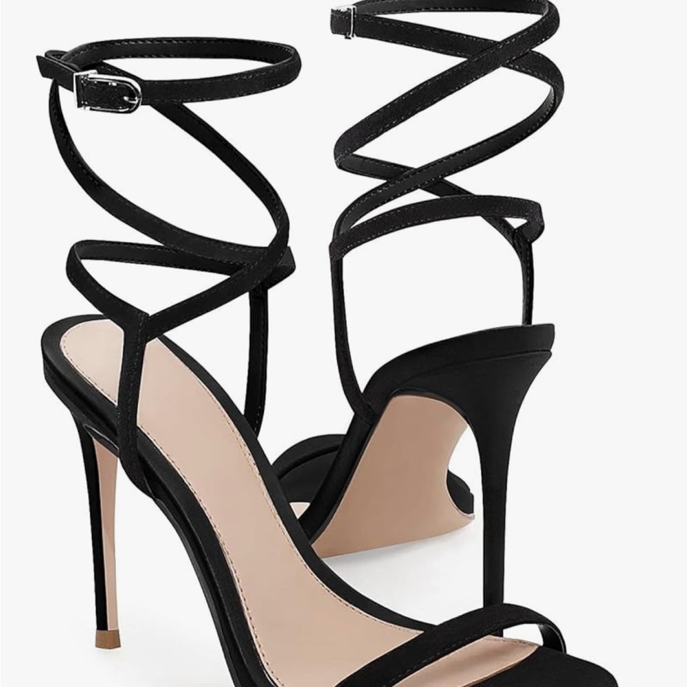 Chic Black Strappy Heels